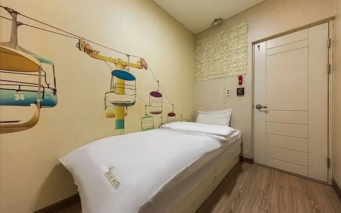 Oda (Mini Room for 1 person (only 1 person)