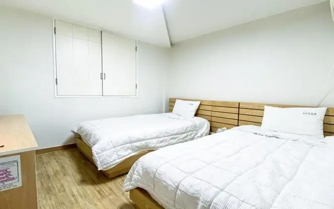 Oda (Twin Room - Non-Smoking/Netflix)