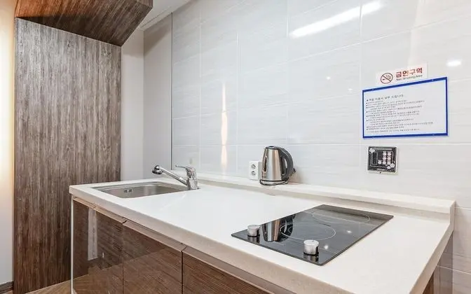 Oda (Deluxe Room (Super King + Wooden Bunk)