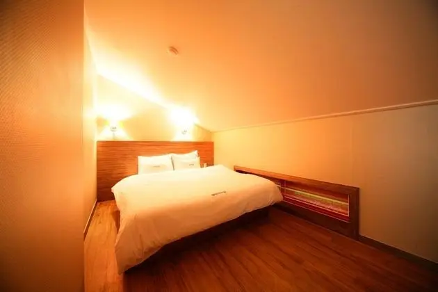 Oda (Family Room A (two-room type Netflix )