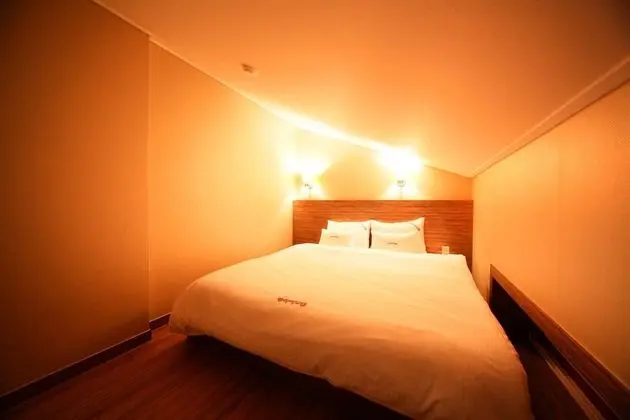 Oda (Family Room A (two-room type Netflix )