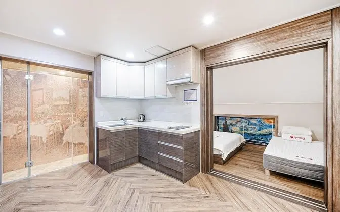 Oda (Family Room B (two-room type Netflix )