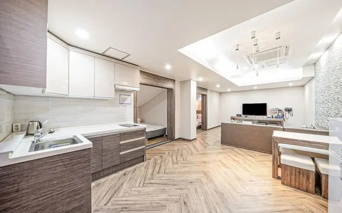 Oda (Family Room B (two-room type Netflix )