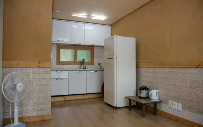 Oda (Ocher Couple (Pension Ondol))