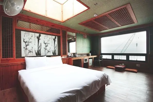 Oda (Special Room)
