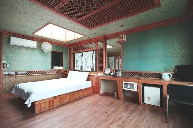 Oda (Special Room)