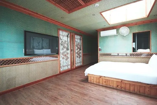 Oda (Special Room)