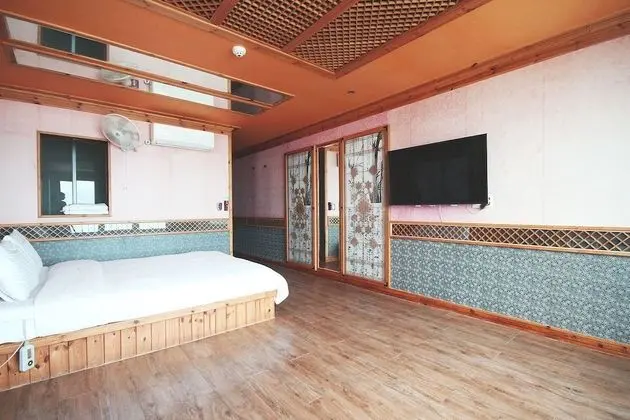 Oda (Standard Room)