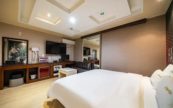 Oda (Deluxe (net-flix available/two-person)