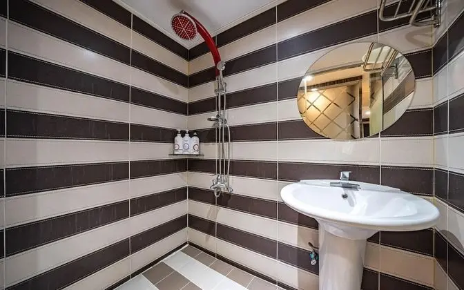 Oda (Deluxe (net-flix available/two-person)