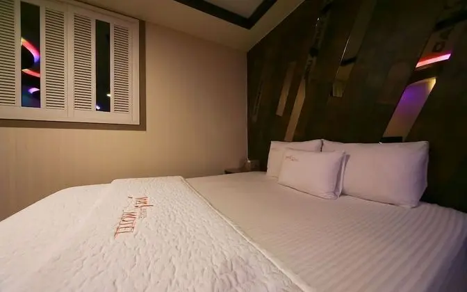 Oda (Special room-sky opening room/air pur)
