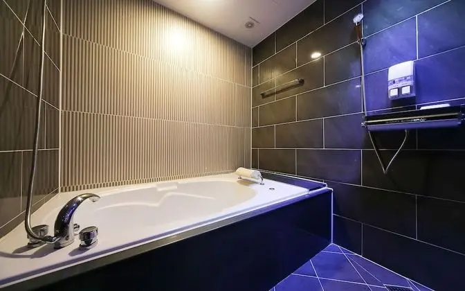 Oda (Special room-sky opening room/air pur)