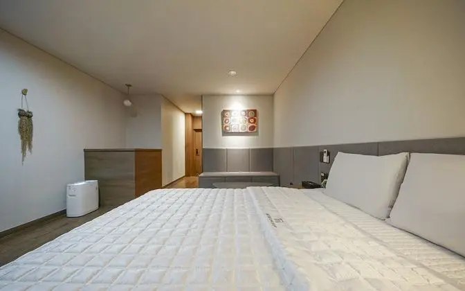 Oda (Deluxe-King Bed & Exclusive Parking L)