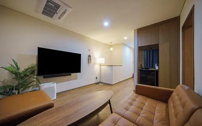 Oda (VIP - King + Queen Bed & Pool & Car P)