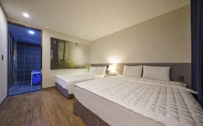 Oda (VIP - King + Queen Bed & Pool & Car P)