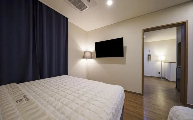 Oda (VIP - King + Queen Bed & Pool & Car P)