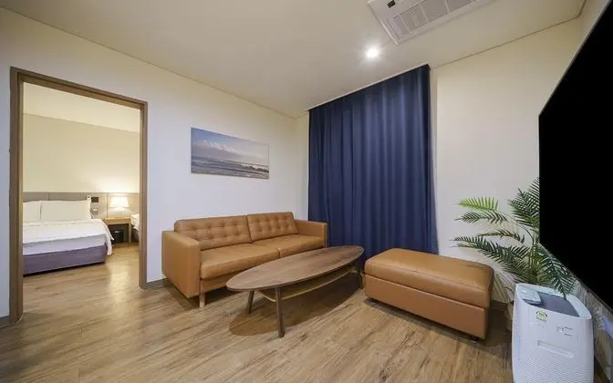 Oda (VIP - King + Queen Bed & Pool & Car P)