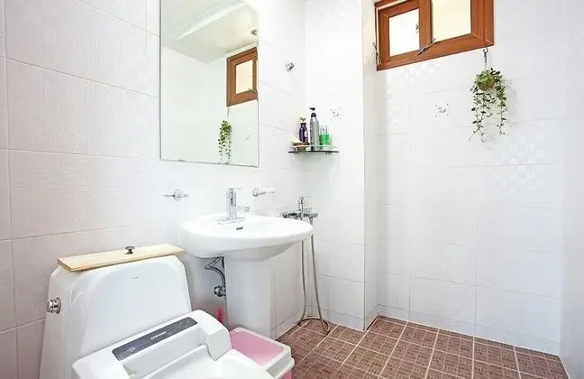 Oda (Together Room 101)