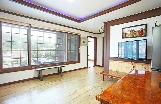 Oda (Together Room 201)