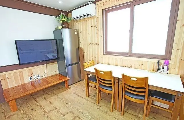 Oda (Together Room 201)