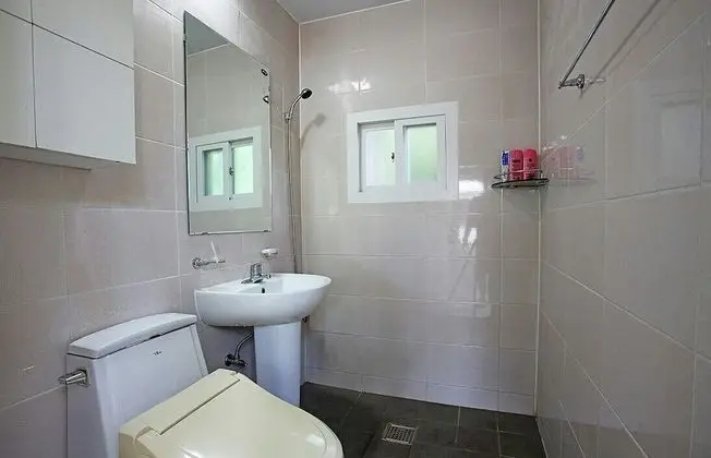 Oda (Together Room 201)