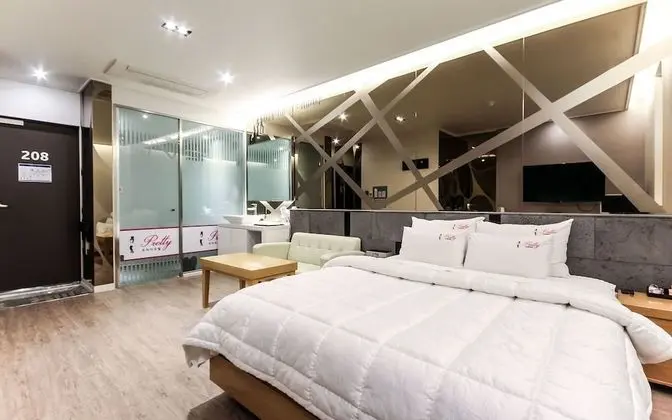 Oda (1 room 1 parking-drive-in (System air)