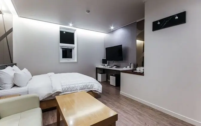 Oda (1 room 1 parking-drive-in (System air)