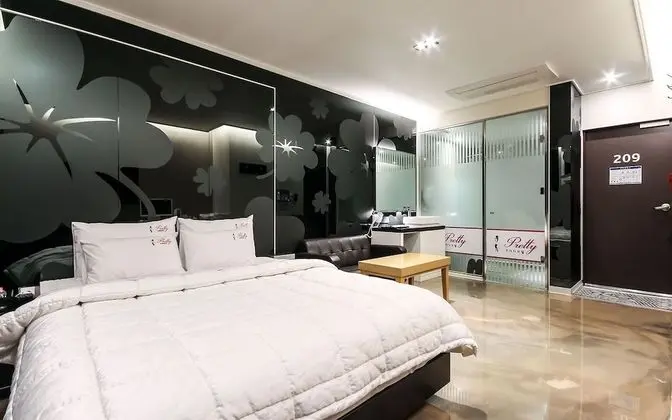 Oda (1 room 1 parking-drive-in (System air)