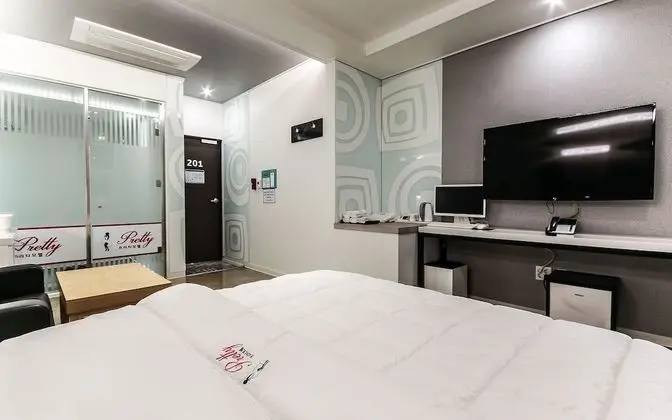 Oda (1 room 1 parking-drive-in (System air)