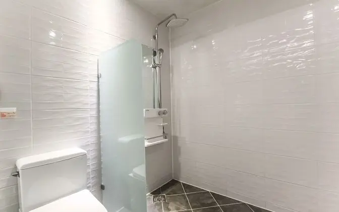 Oda (1 room 1 parking-drive-in (System air)