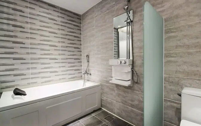 Oda (Suite-Bathtub (Spacious room/System a)