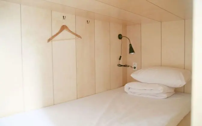 Oda (Capsule Female Dormitory)
