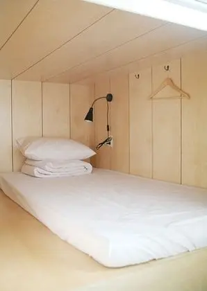 Oda (Capsule Female Dormitory)
