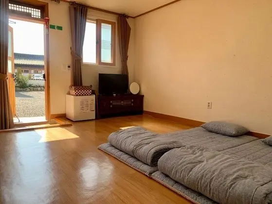 Ondol Room