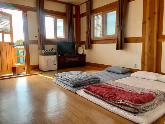 Ondol Room