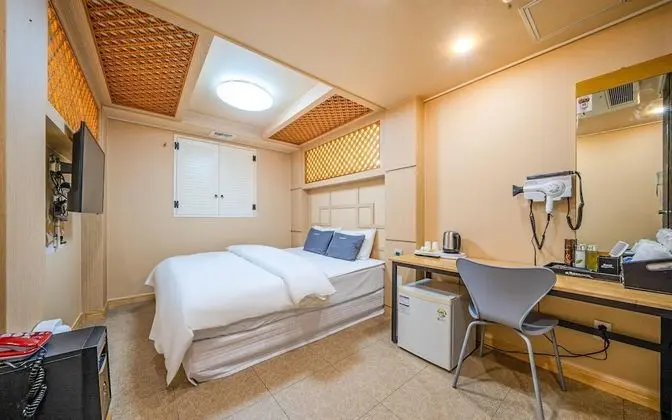Oda (Standard(latex bed/Hotel bedding no h)