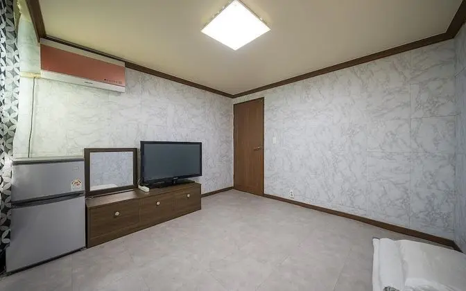 Oda (Ondol-Double room (Netflix available))