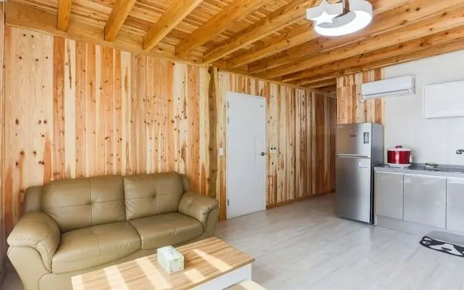 Oda (No 101 (two rooms))