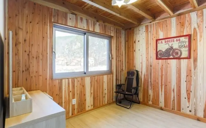 Oda (No 101 (two rooms))