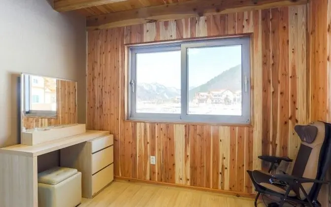 Oda (No 101 (two rooms))