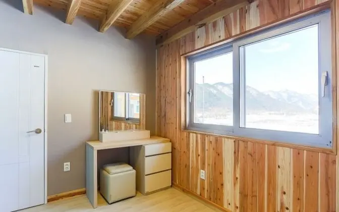 Oda (No 101 (two rooms))