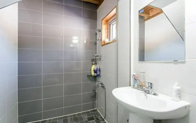 Oda (No 101 (two rooms))