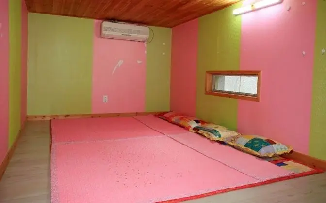 Oda (Room 103 Suite room)