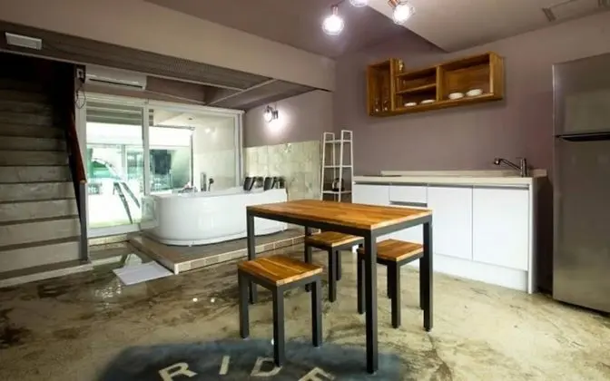 Oda (Room 213 (Spa Duplex))