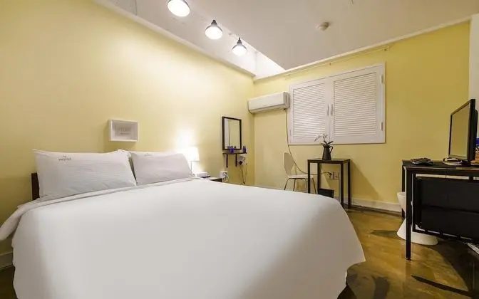 Oda (No-hard standard (Netflix available) )