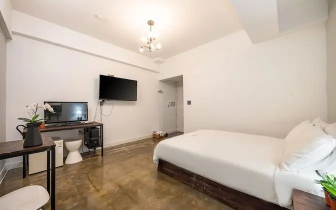 Oda (No-hard standard (Netflix available) )