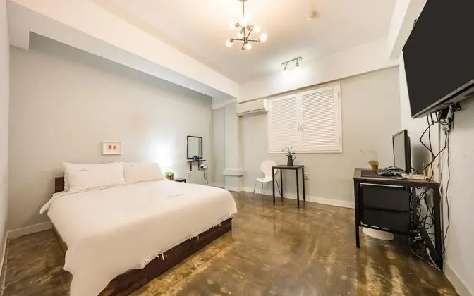 Oda (No-hard standard (Netflix available) )