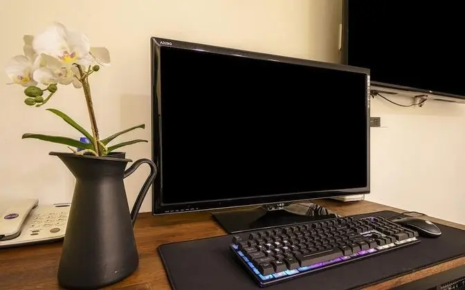 Oda (No-hard standard (Netflix available) )