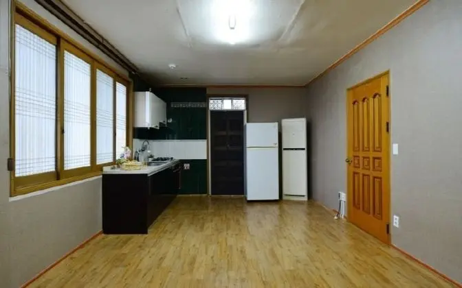 Oda (Main building) private room)