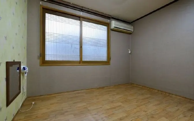 Oda (Main building) private room)